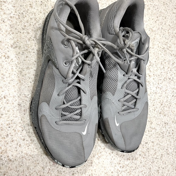 Zoom Freak 4 Basketball shoes - Picture 4 of 8